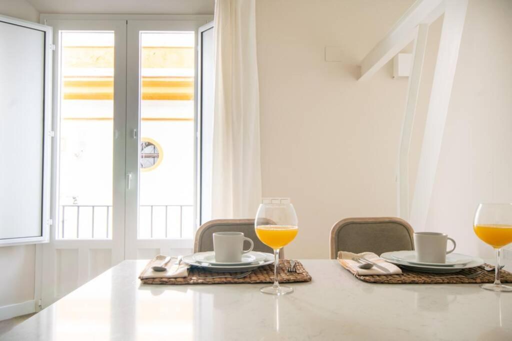 G12 Trendy And Comfy Bright Loft Meters From Bullring And Trianas Bridge, Galera Street Appartement Sevilla Buitenkant foto
