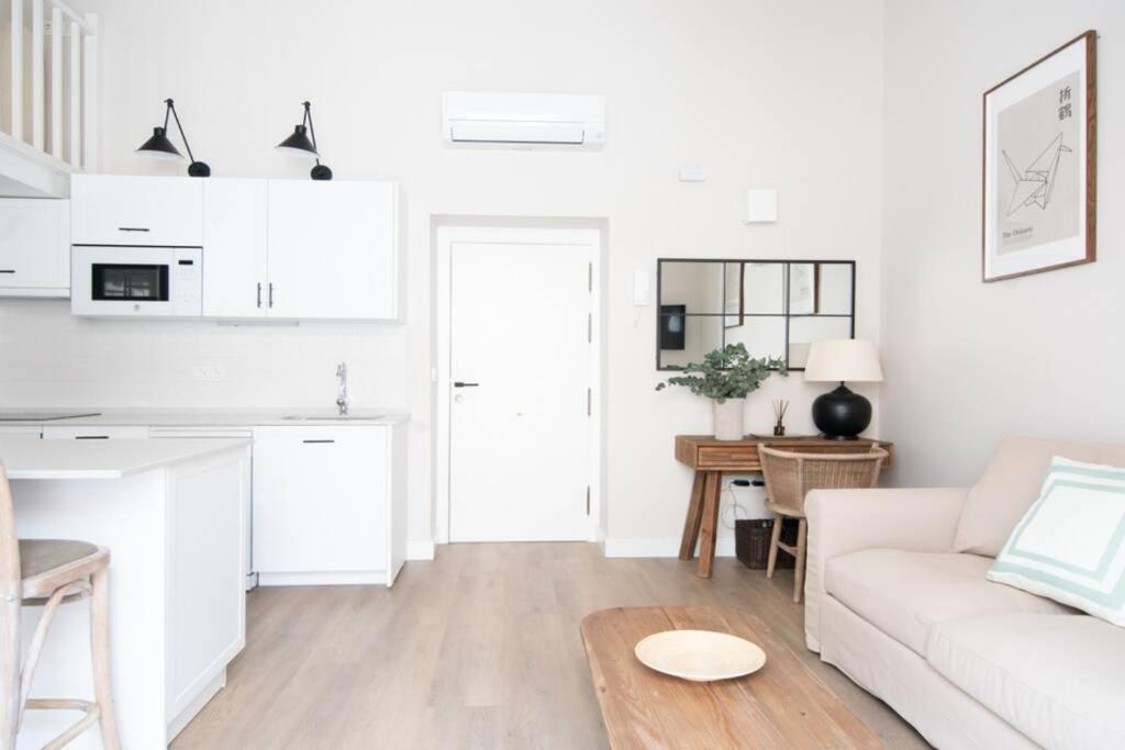 G12 Trendy And Comfy Bright Loft Meters From Bullring And Trianas Bridge, Galera Street Appartement Sevilla Buitenkant foto