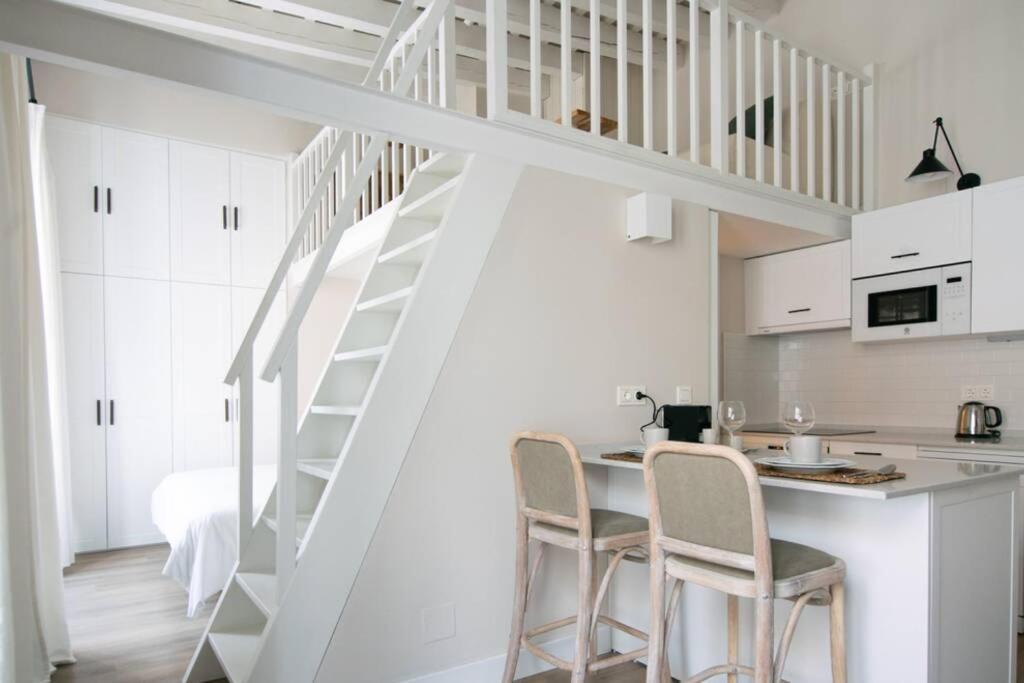G12 Trendy And Comfy Bright Loft Meters From Bullring And Trianas Bridge, Galera Street Appartement Sevilla Buitenkant foto